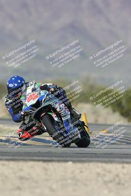 media/Jan-15-2026-Racers Edge (Thu) [[dfebeb70ab]]/2-A Group/Session 5 (Turn 5)/